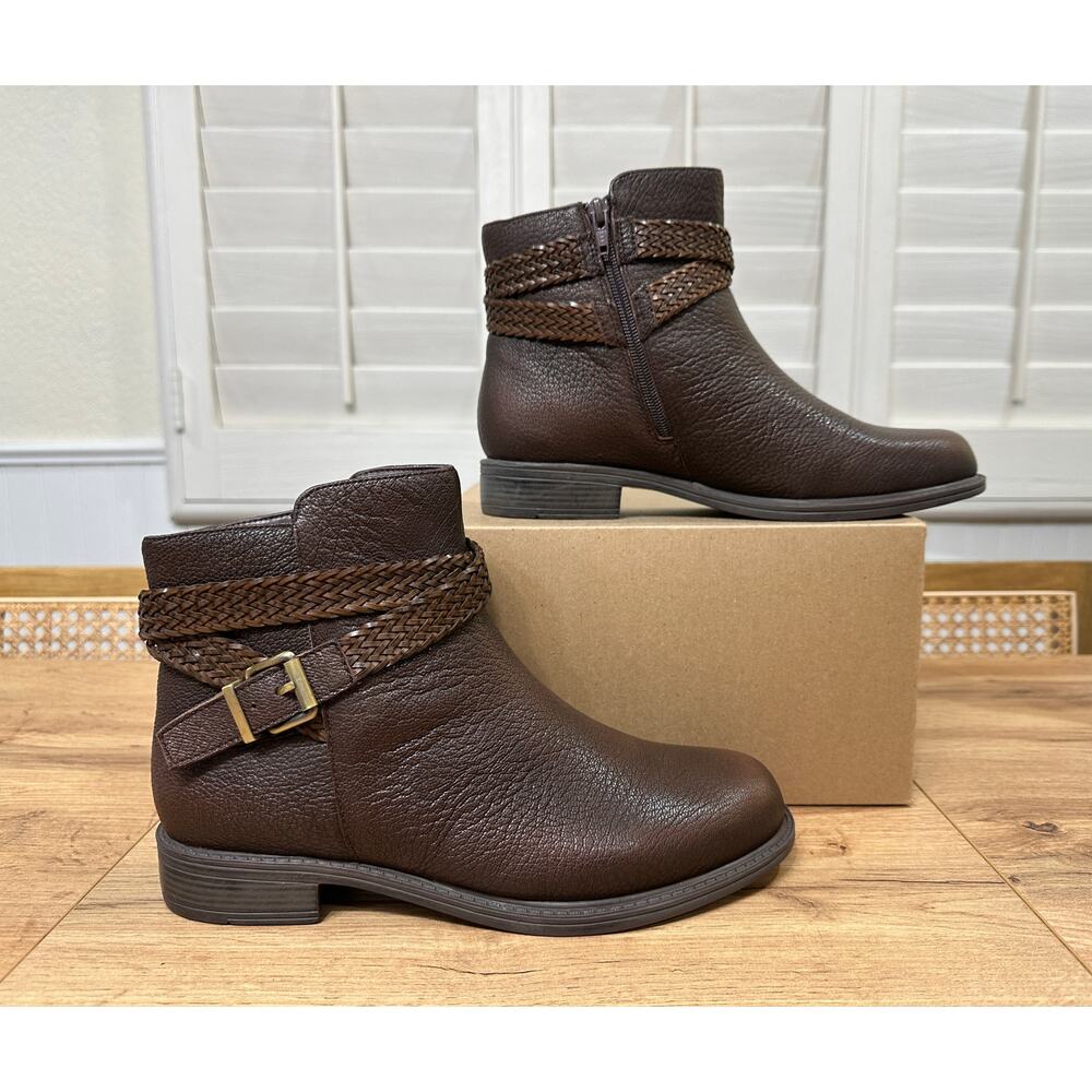 David Tate Women's Skip Boots Brown Pebble Grain Leather Size 9.5 Wide NWOB Chic